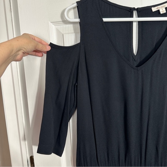 Ella Moss sz. M Black Cold Shoulder Romper, pockets, date night - Picture 4 of 7